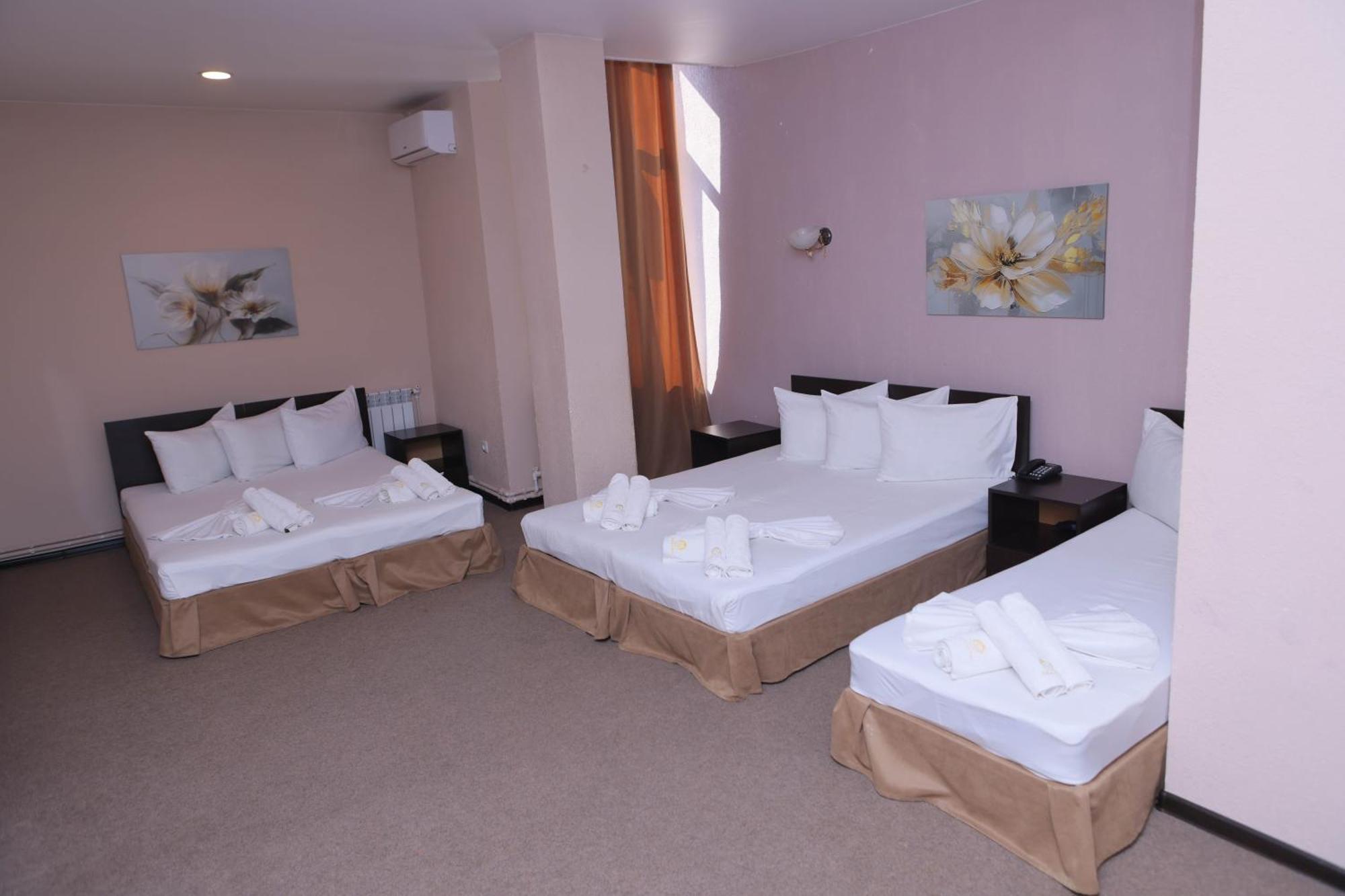 Richmind Hotel Vagharshapat Extérieur photo
