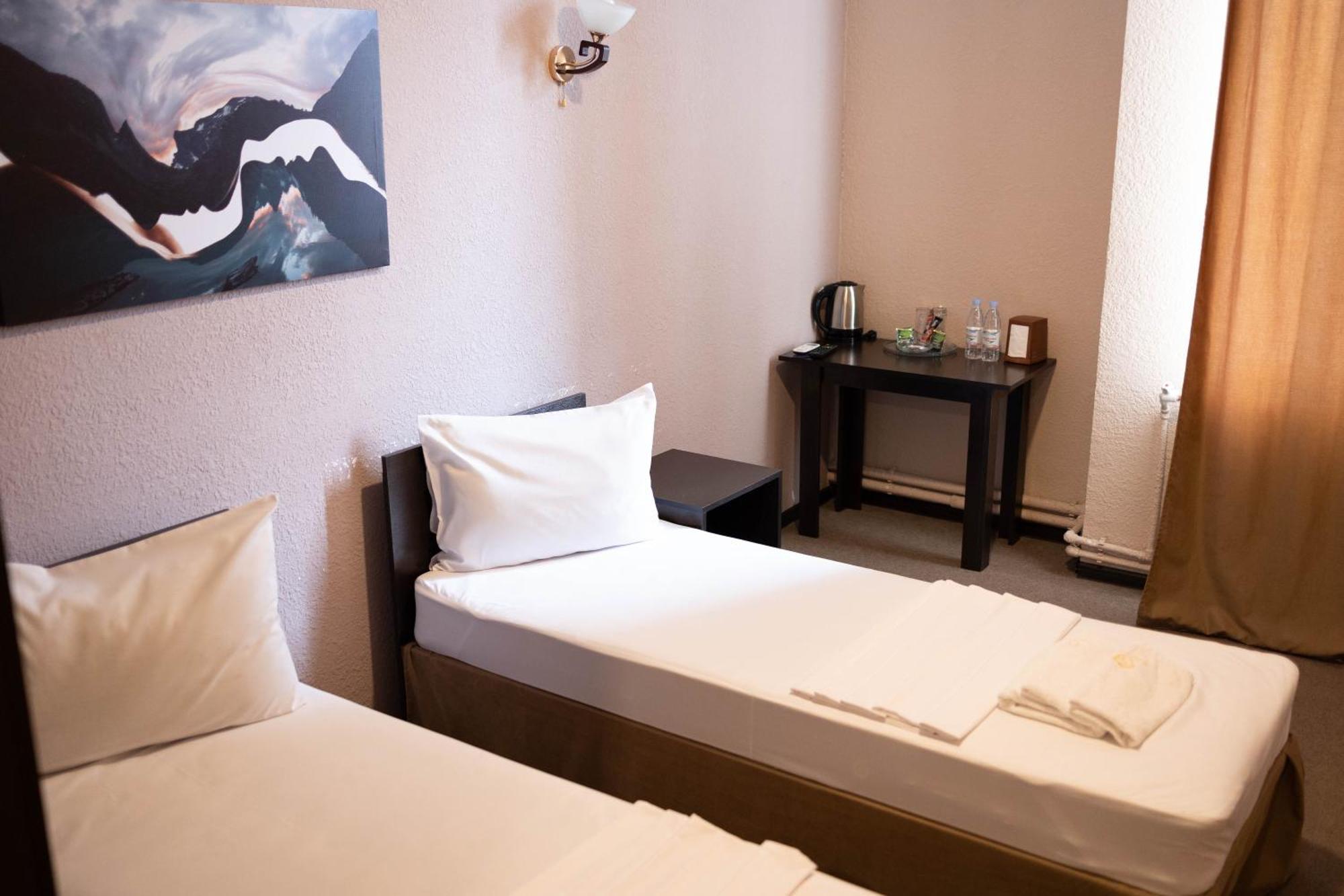 Richmind Hotel Vagharshapat Extérieur photo