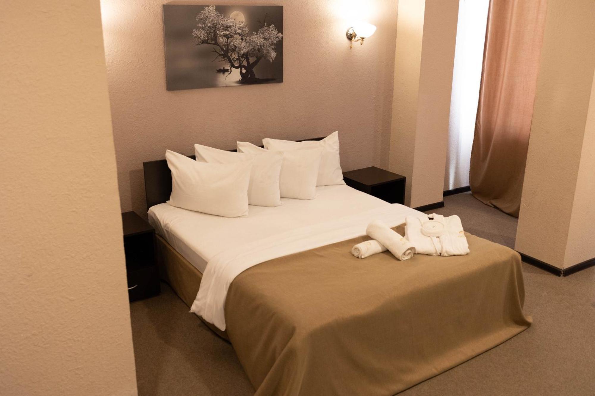 Richmind Hotel Vagharshapat Extérieur photo